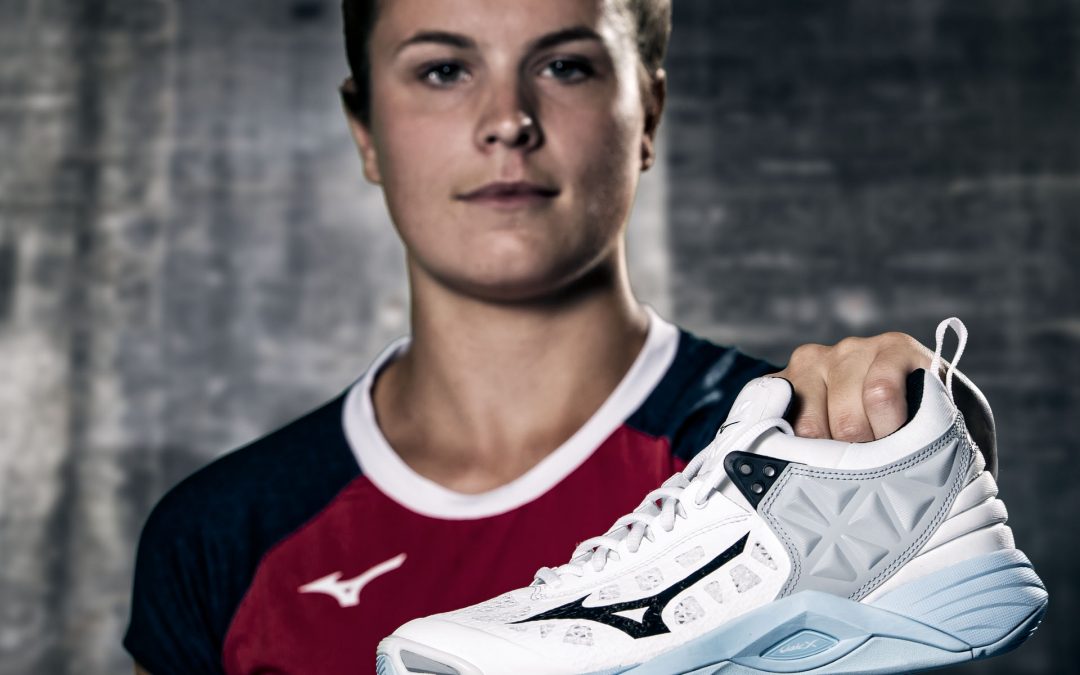 Fleur Hoek over nieuwe indoor model Mizuno